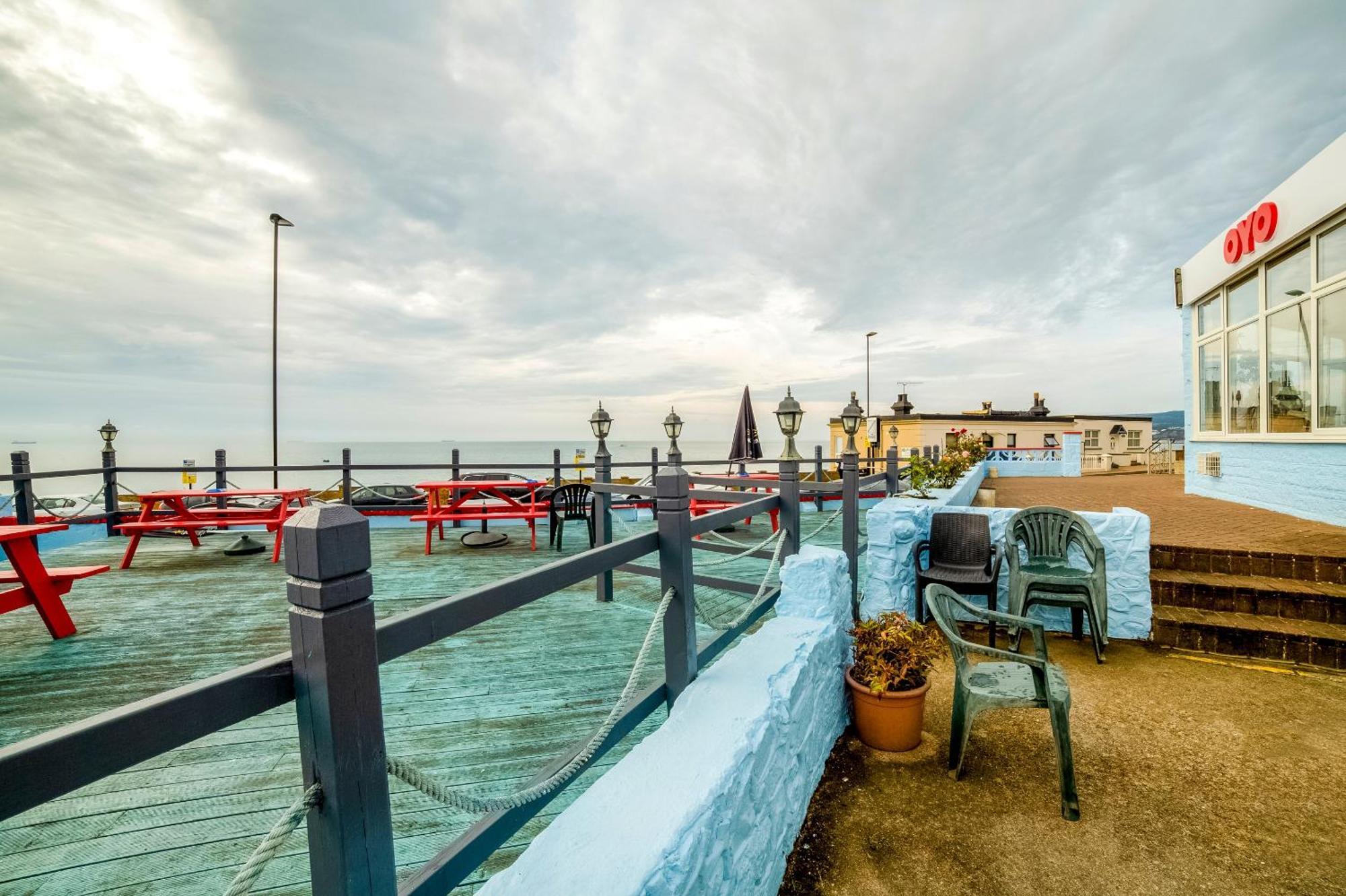 OYO Marina Sandown Exterior foto